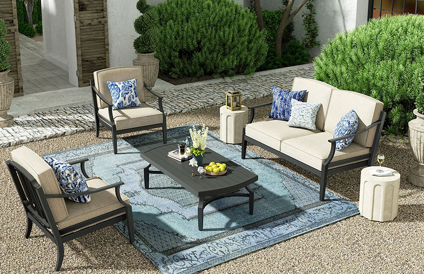Outdoor Set: coffee table, hairs and rug
