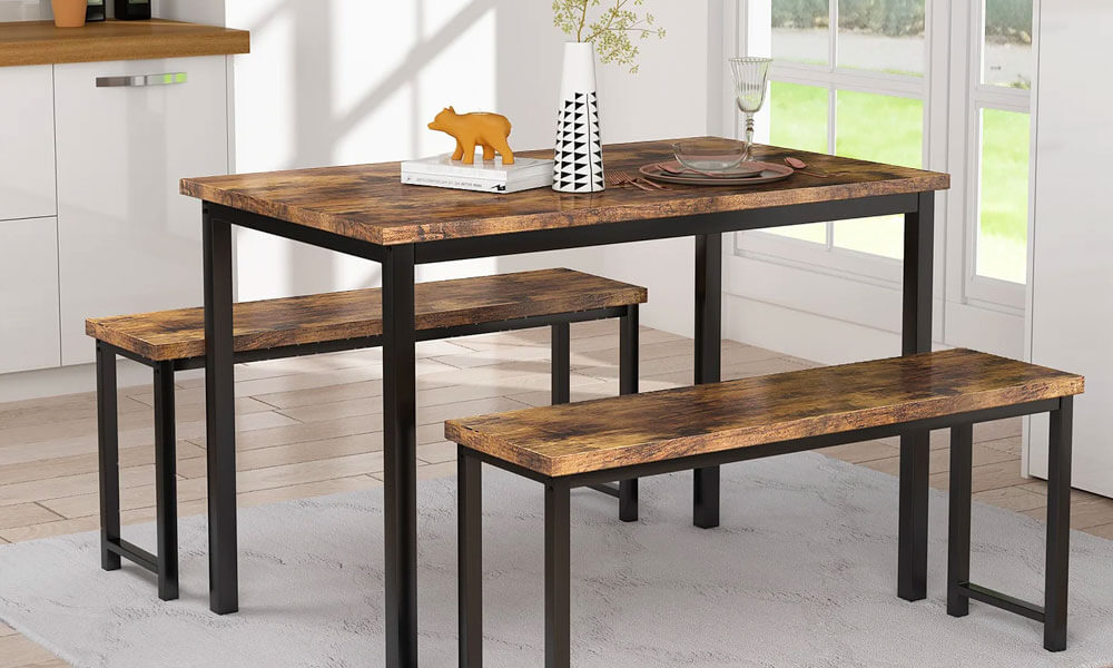 Lyndhurst 4 - Person Breakfast Nook Dining Set