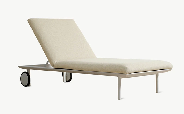 Laidback Outdoor Lounger - Aluminum Sandy