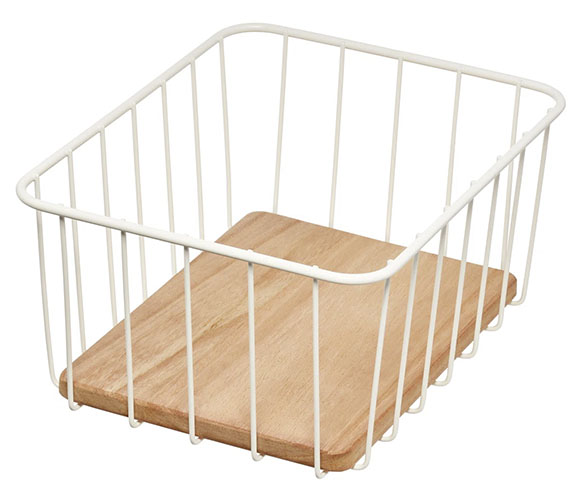 Wire Baskets with wooden bottom