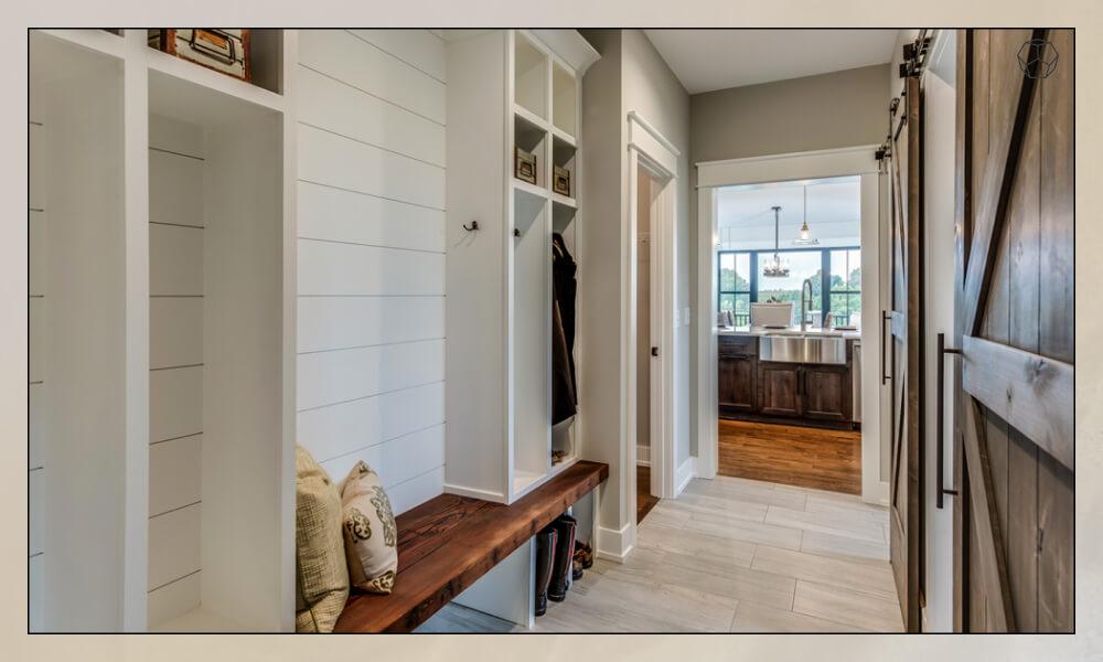 Shiplap Entryway
