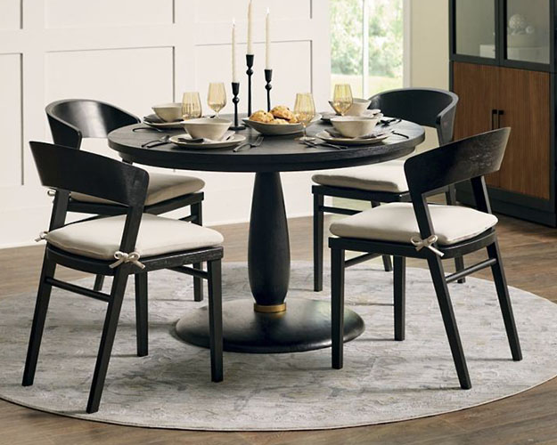 Hansen Dining Collection: round Table and 4 Chairs