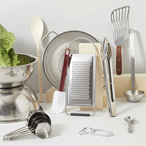 No-frills utensil set