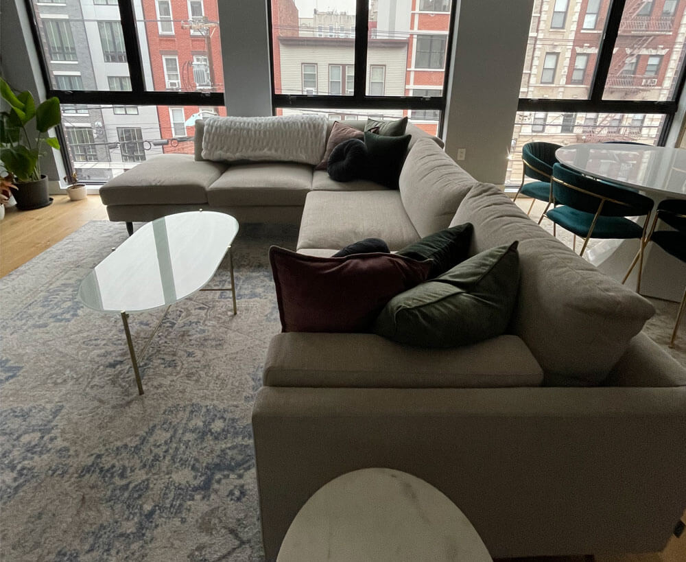 BenchMade Modern Skinny Fat with Pillows