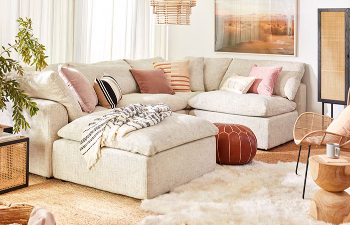 Bryant U-sofa in a living room