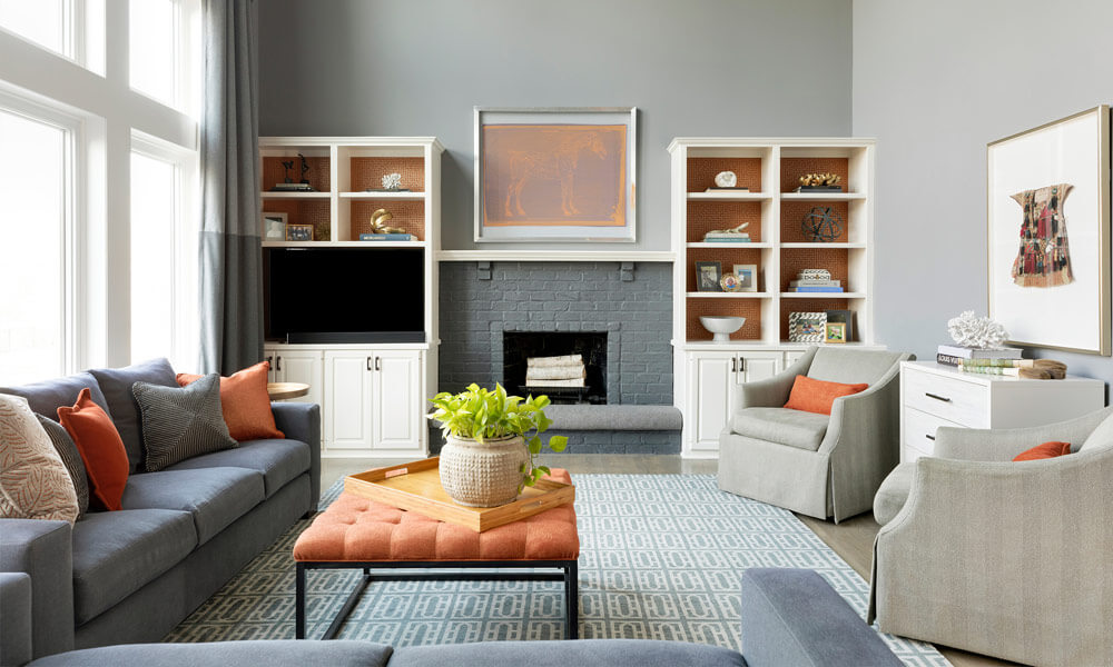 Tufted ottoman