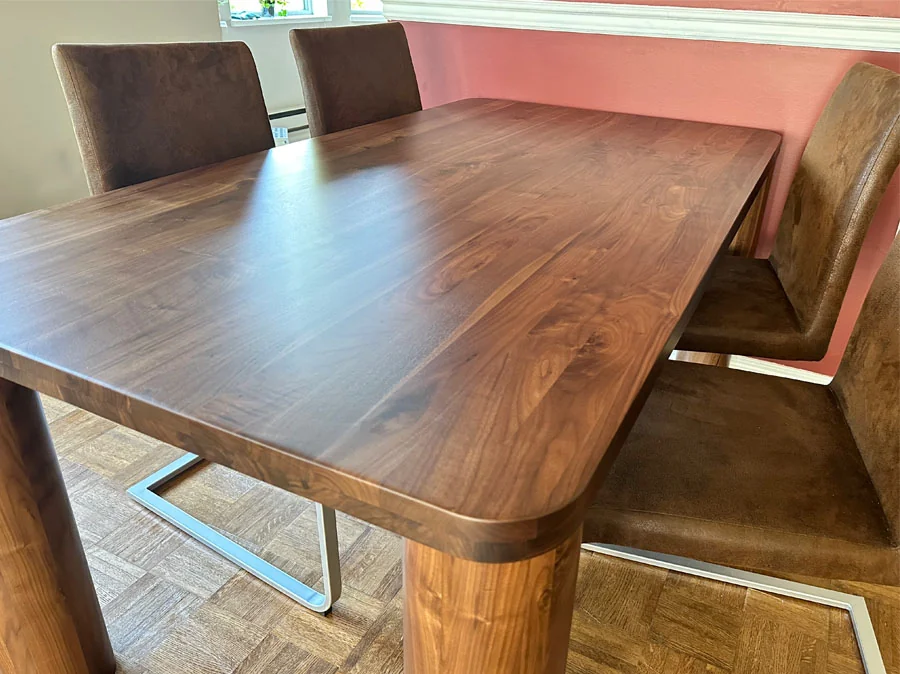 The field Dining Table with Chairs