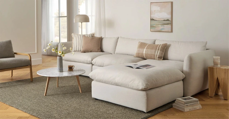 Article sofa in the room