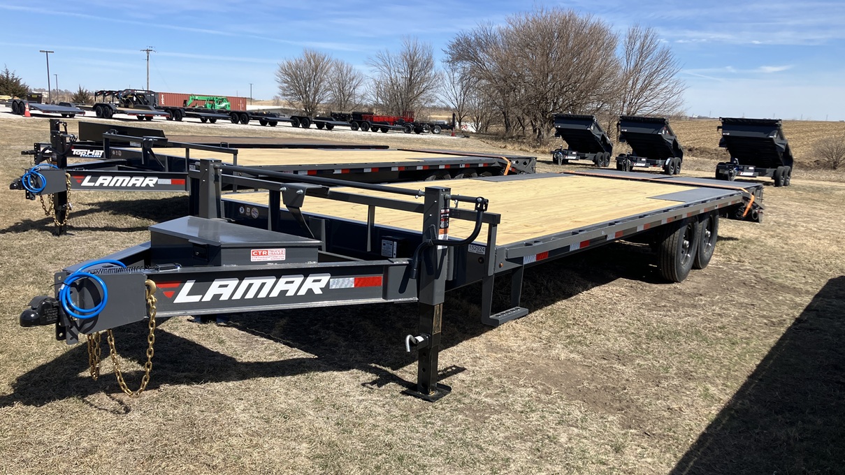 2026 Lamar F8 24'x102" Bumper Pull Deckover 