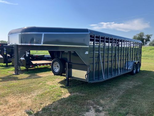 2026 Calico 24' Gooseneck Stock Trailer