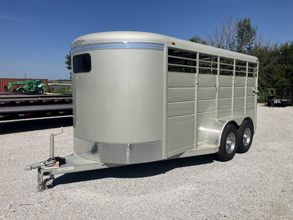 2027 Calico Trailer MFG 16' Bumper Pull Stock Trailer 