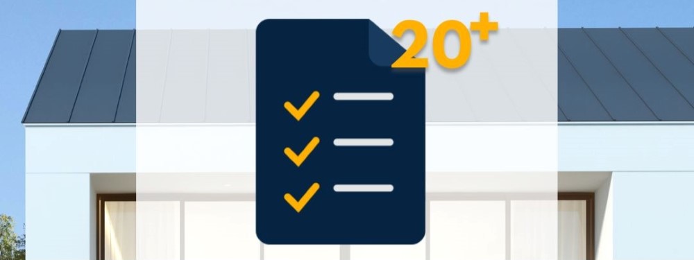 Checklisten Icon mit "20+" Symbol und Haus im Hintergrund