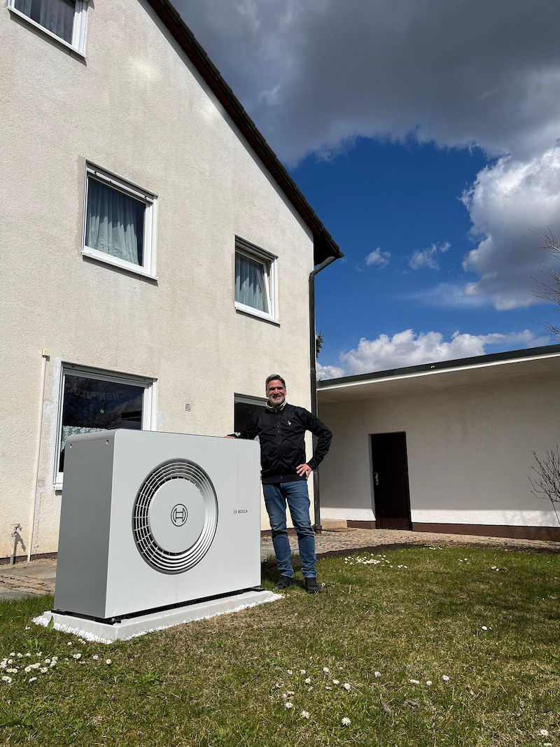 Enpal Kunden mit ihrer Enpal Energielösung
