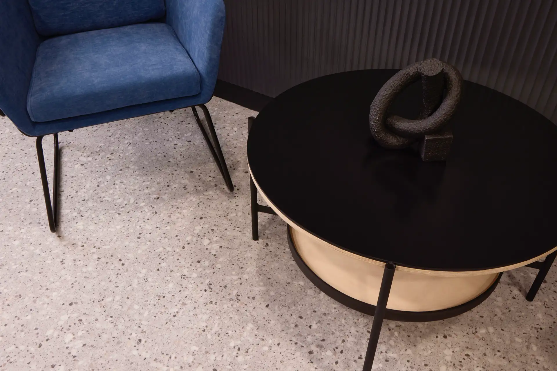 Installation of Aggregate - Sardegna vinyl at the Natal Joint Municipal Pension Building.