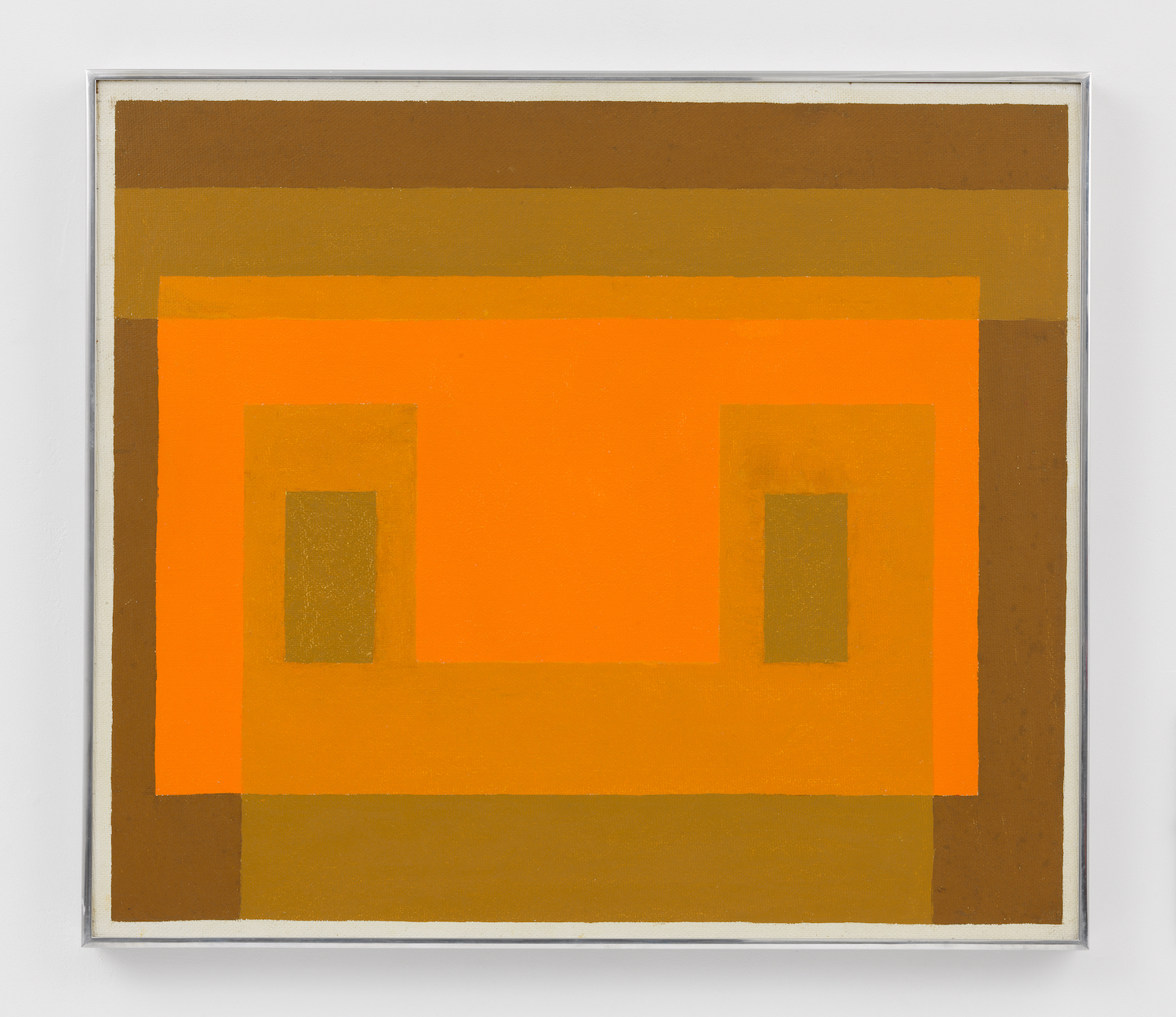 Variant: Orange Façade