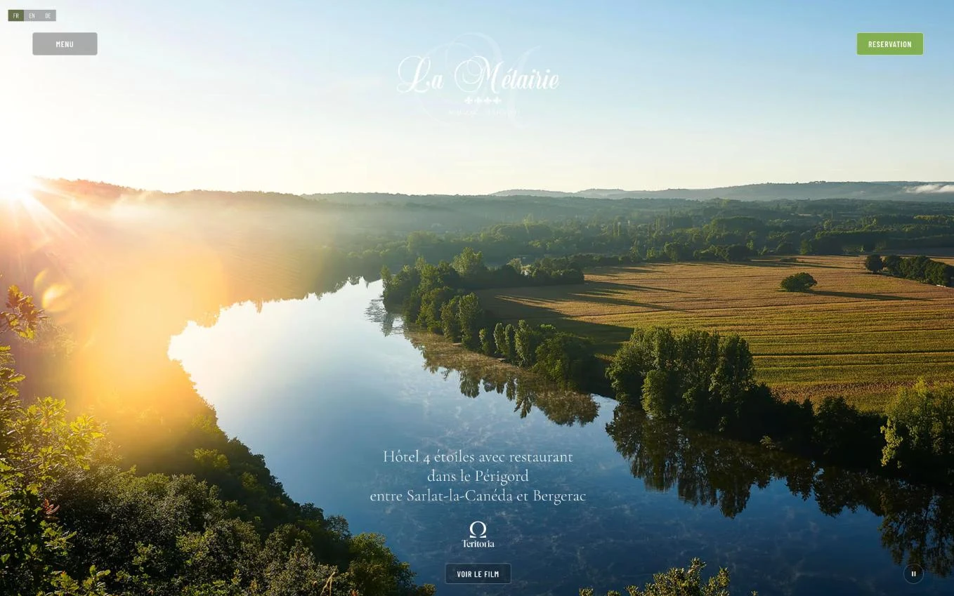 Site web de l’Hôtel La Métairie en Dordogne, conçu par GRAPHYT
