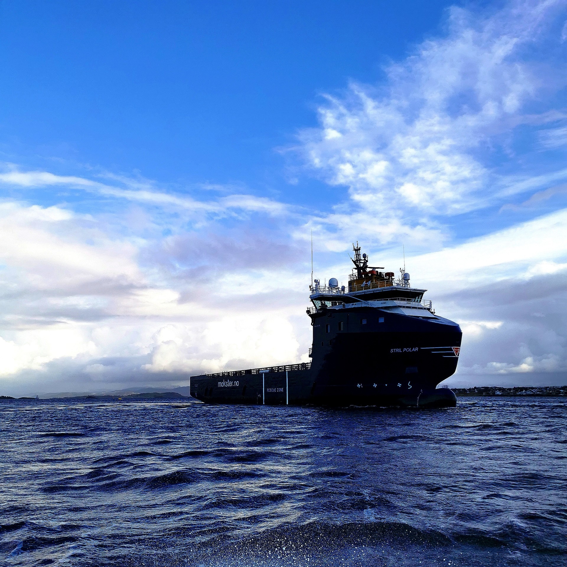 Aker BP and Møkster Sign New Frame Agreement for PSV Services
