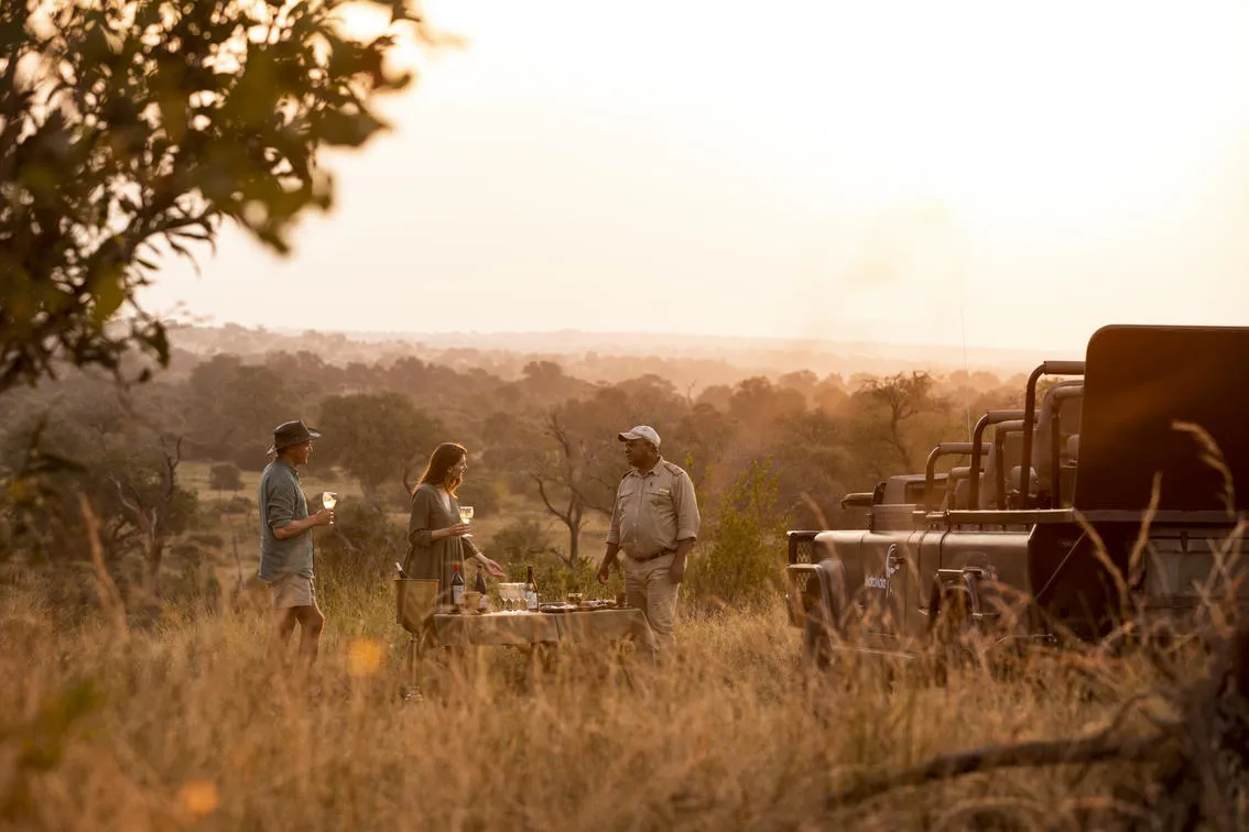 No game drive is complete without a bush drink stop © Mala Mala