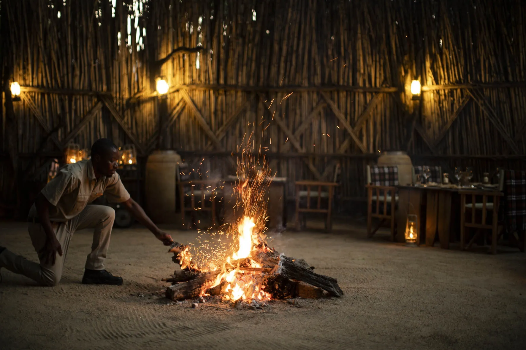 Mala Mala Rattray's Camp boma fire