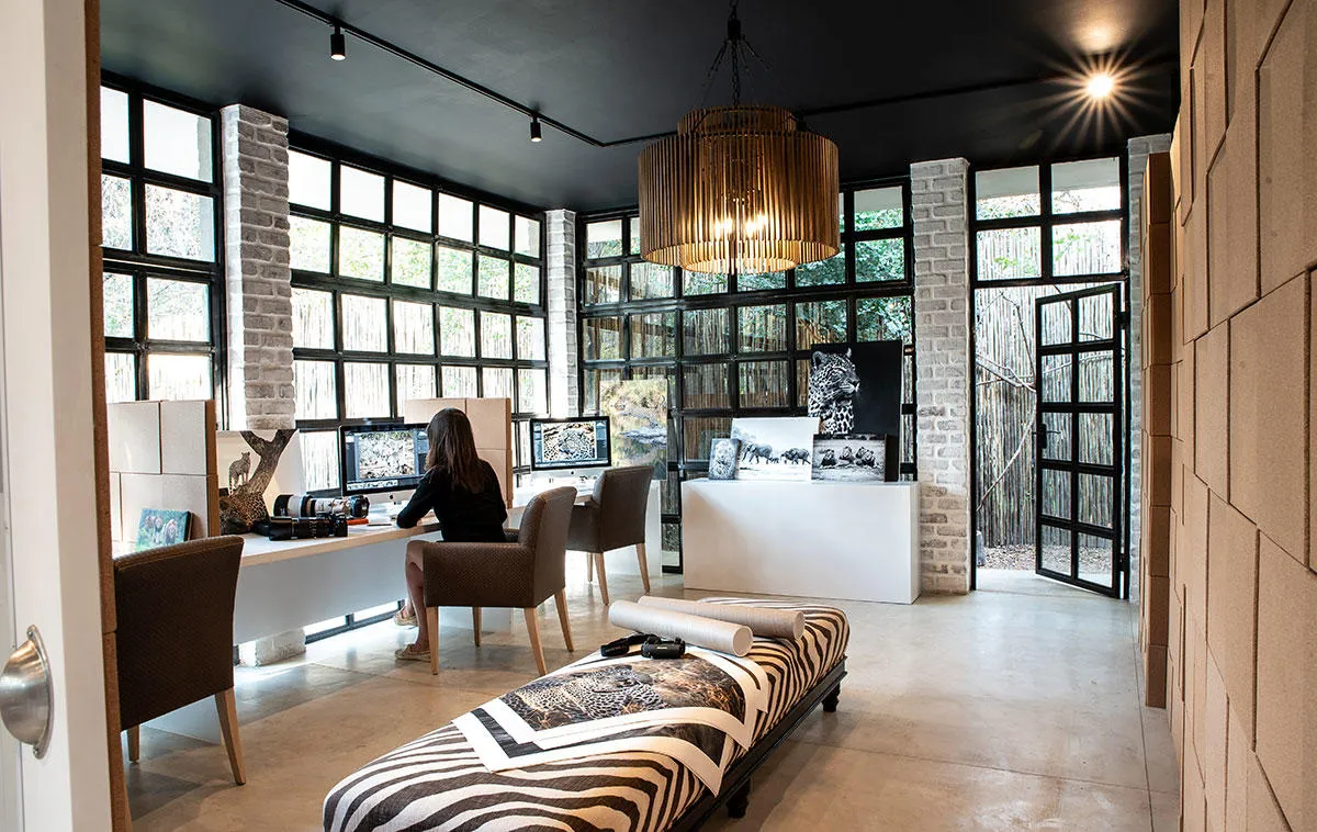 The Photography Studio at Londolozi, edit your photos with professional help on safari © Londolozi