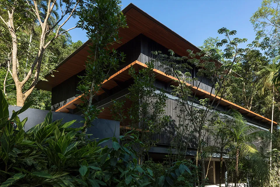 Brazilian MH House By Jacobsen Arquitetura
