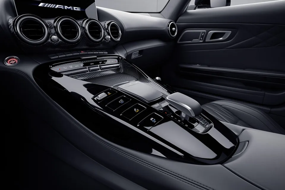 2021 Mercedes-AMG GT Coupe & Roadster