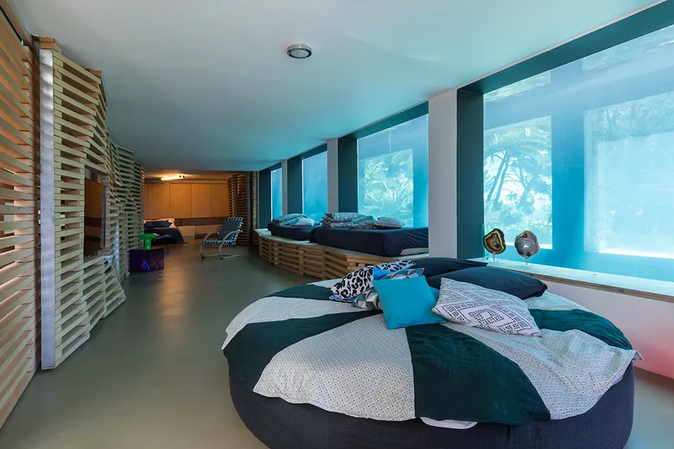 AirBnB Villa On The Rocks In Bandol, France