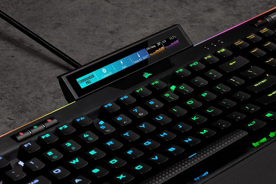 Corsair iCUE Nexus keyboard touch panel