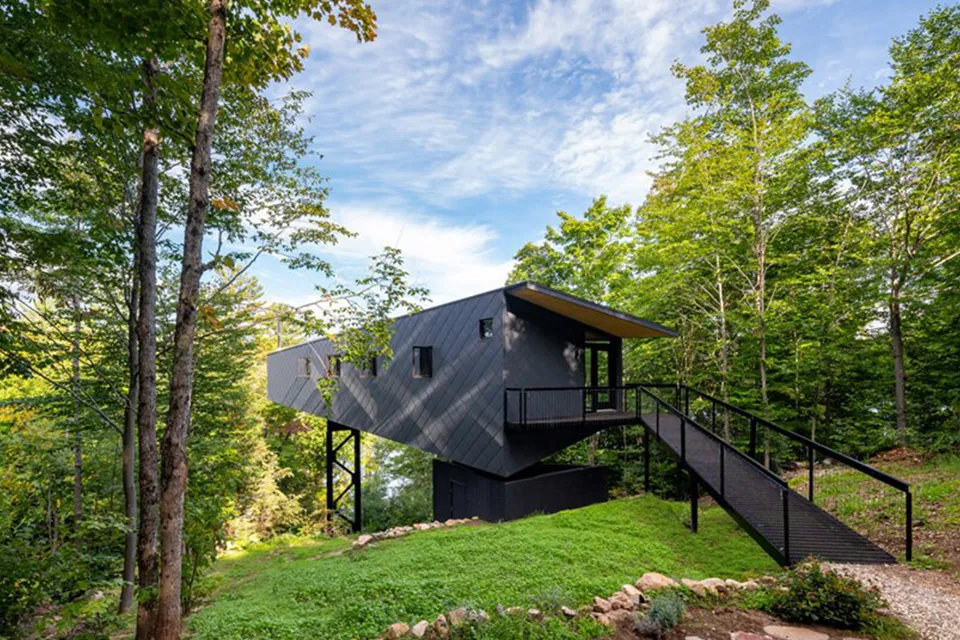 M.o.r.e. Cabin