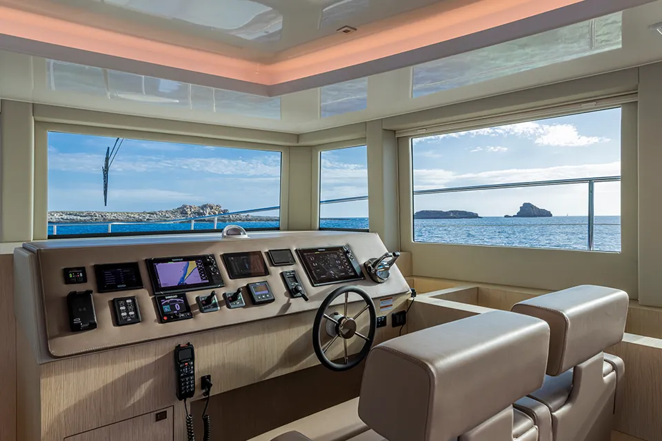 Silent-Yachts Silent 60 Solar Electric Catamaran