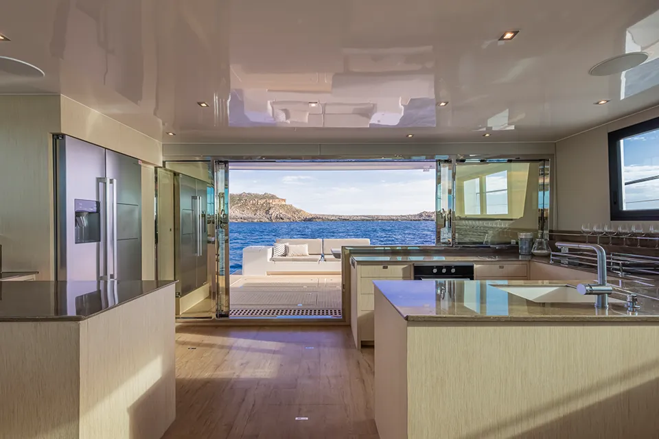 Silent-Yachts Silent 60 Solar Electric Catamaran