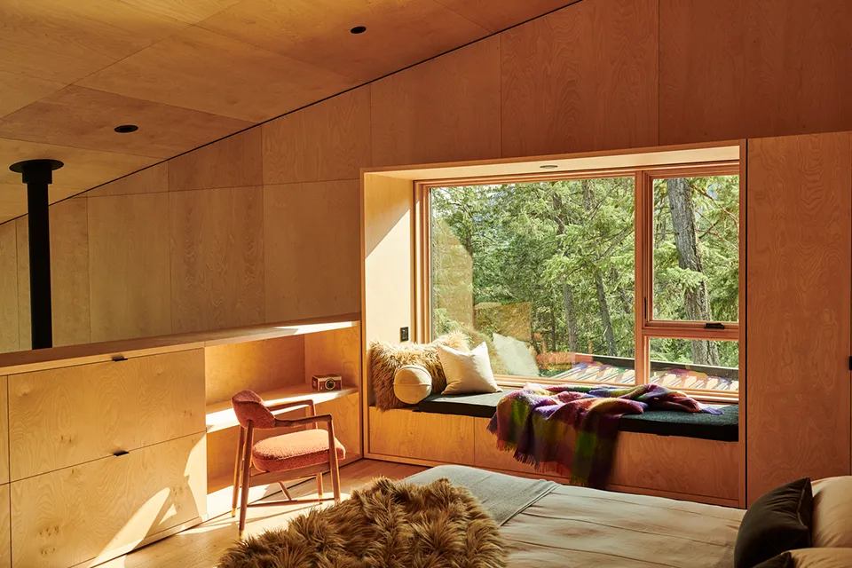 Boundary Point Cabin