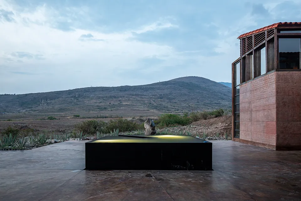 Casa Silencio