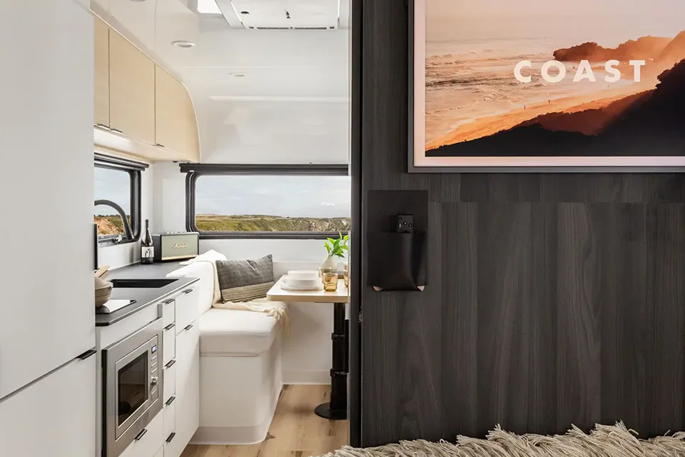 Aero Build Coast Electric Trailer