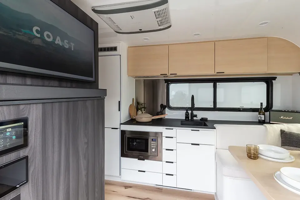Aero Build Coast Electric Trailer