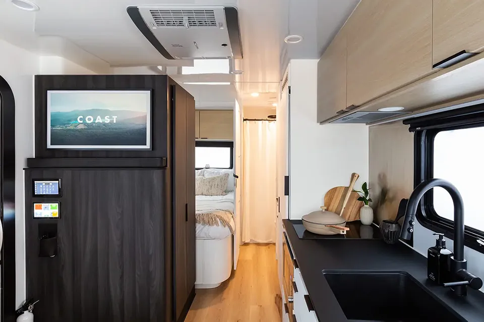 Aero Build Coast Electric Trailer