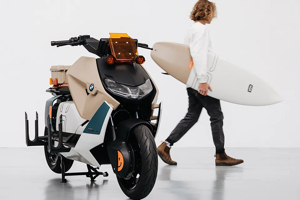 BMW CE 04 Vagabund Moto Concept