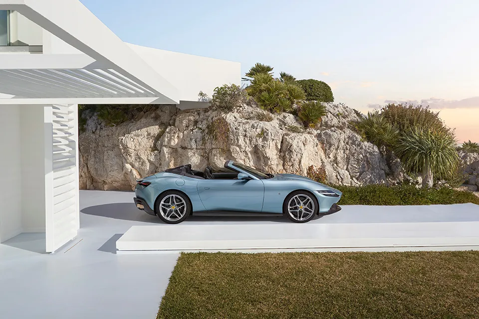 2024 Ferrari Roma Spider