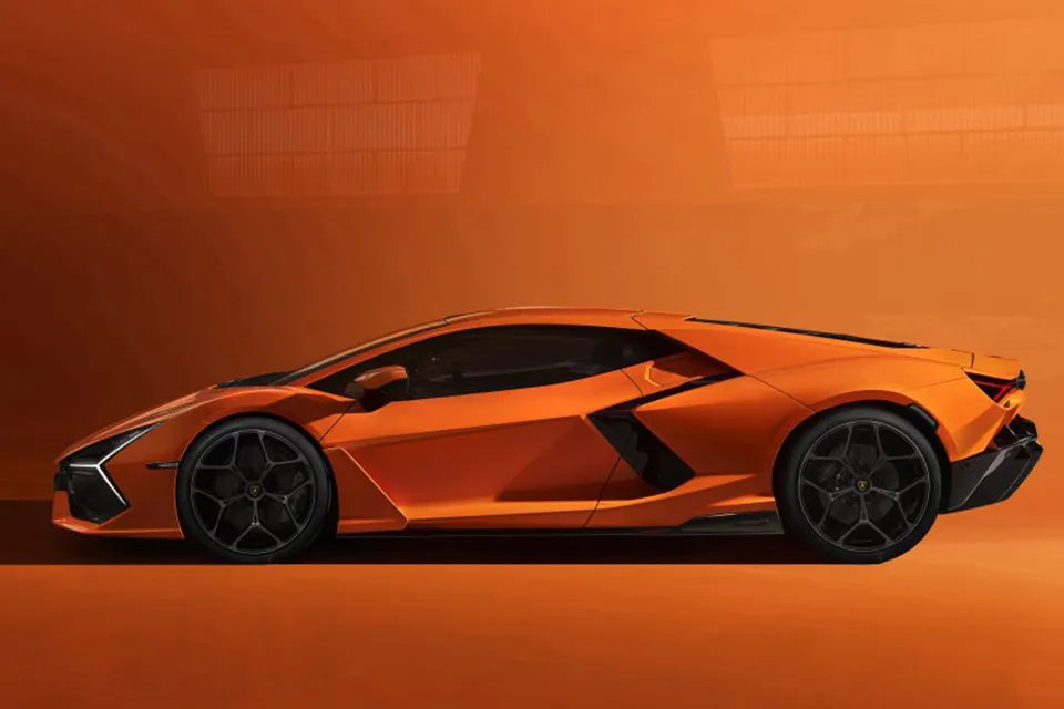 The 2024 Lamborghini Revuelto HPEV: A New Dawn for the Italian Stallion