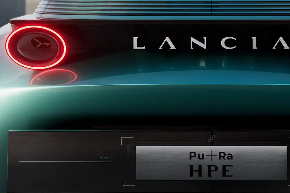 Lancia Pu+Ra HPE Concept Coupe