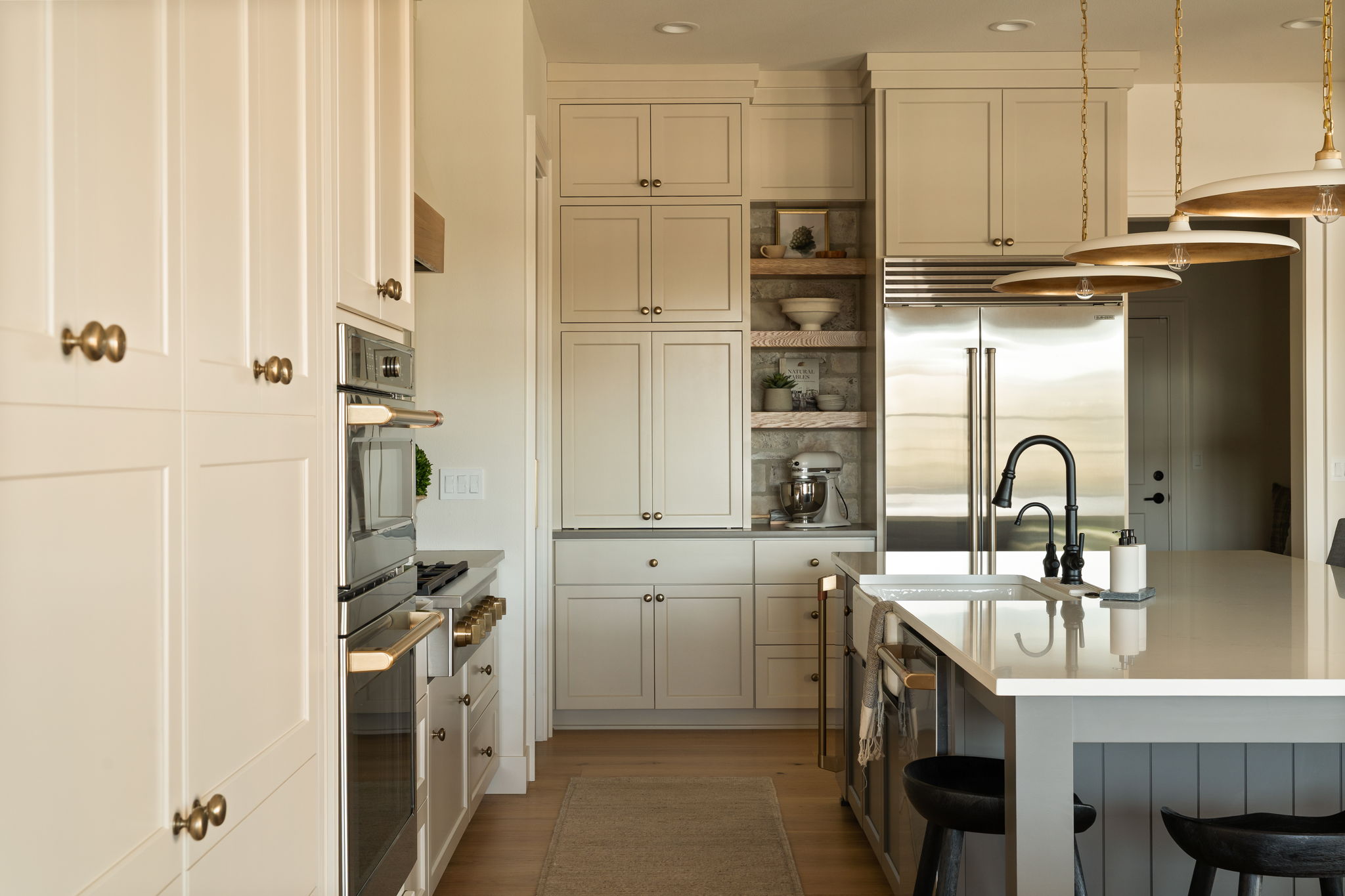 modern rustic cottage - Kitchen
