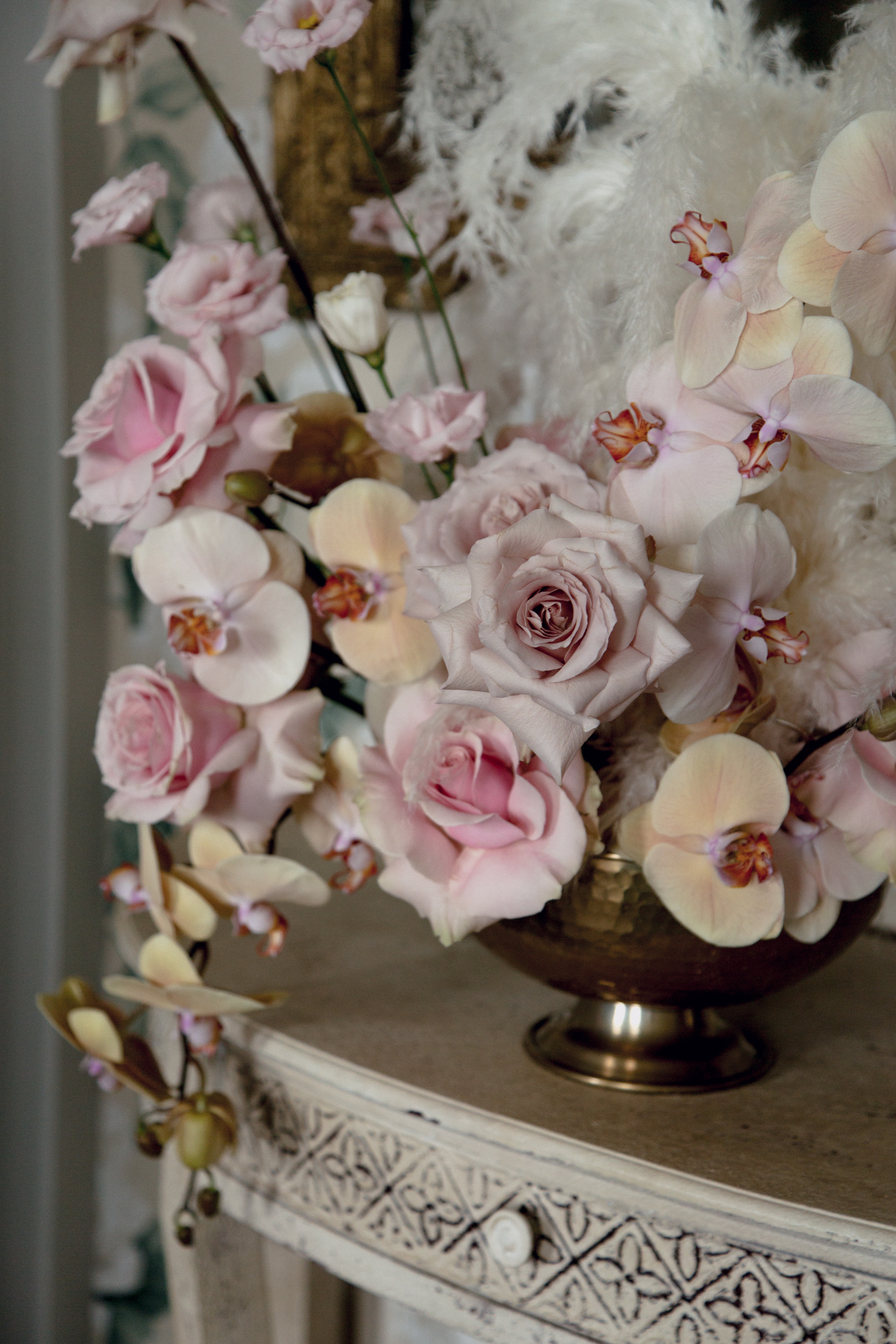 Fresh flowers honoring breast cancer survivors in New York City