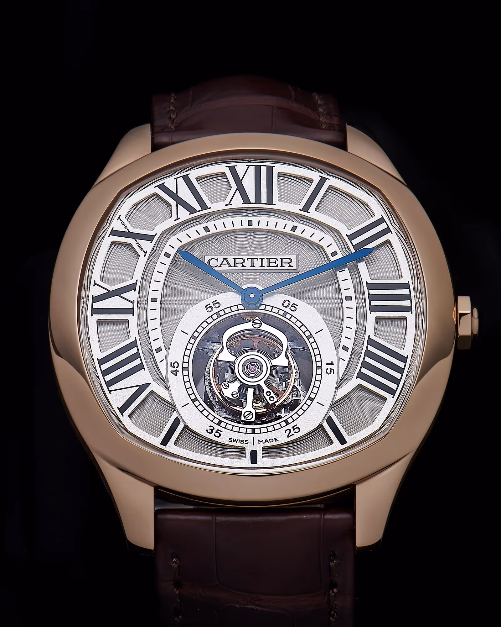 photographie de la montre cartier coussin, vue soldat