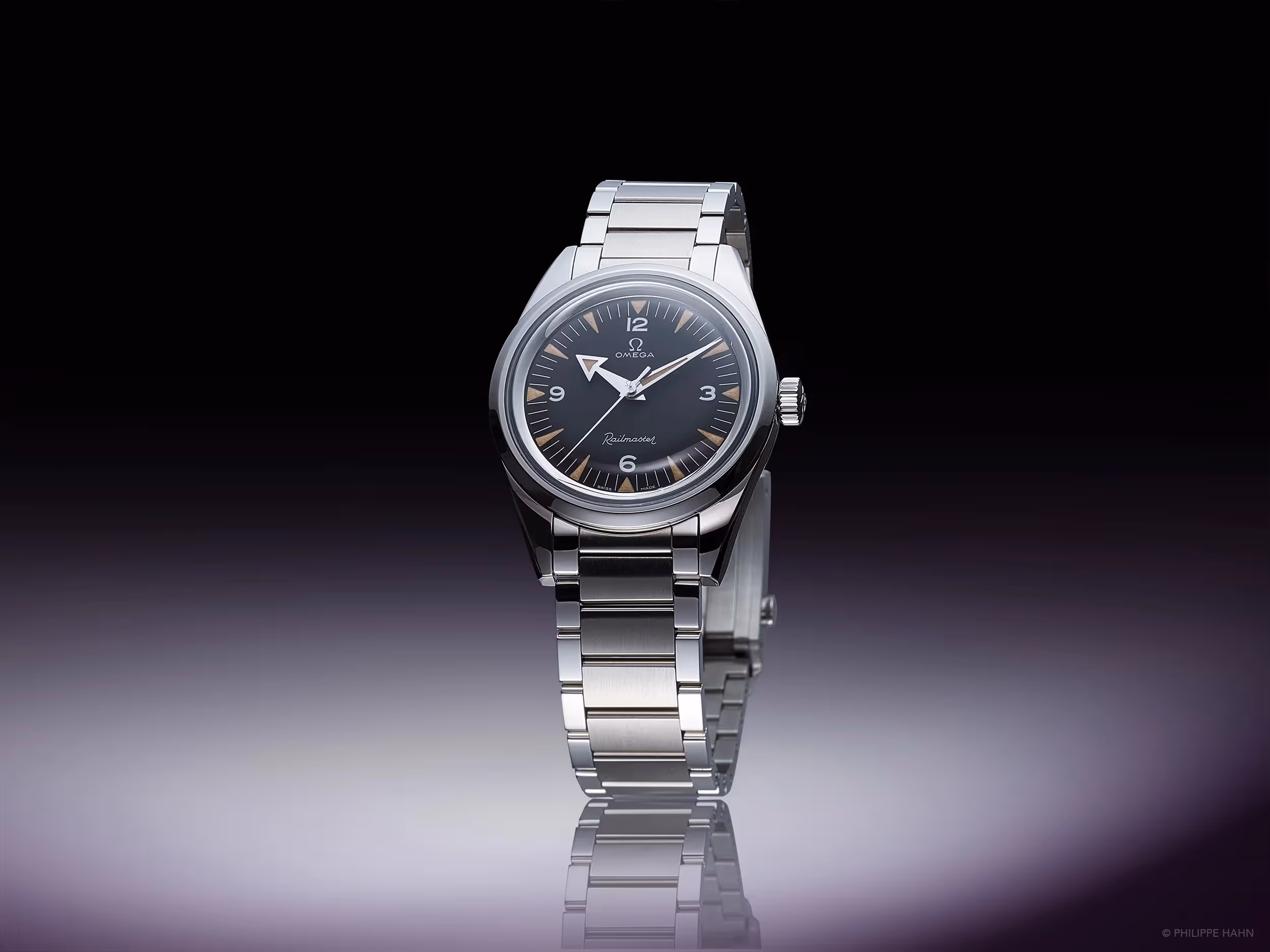 photographie soldat 3/4 de la montre railmaster de omega
