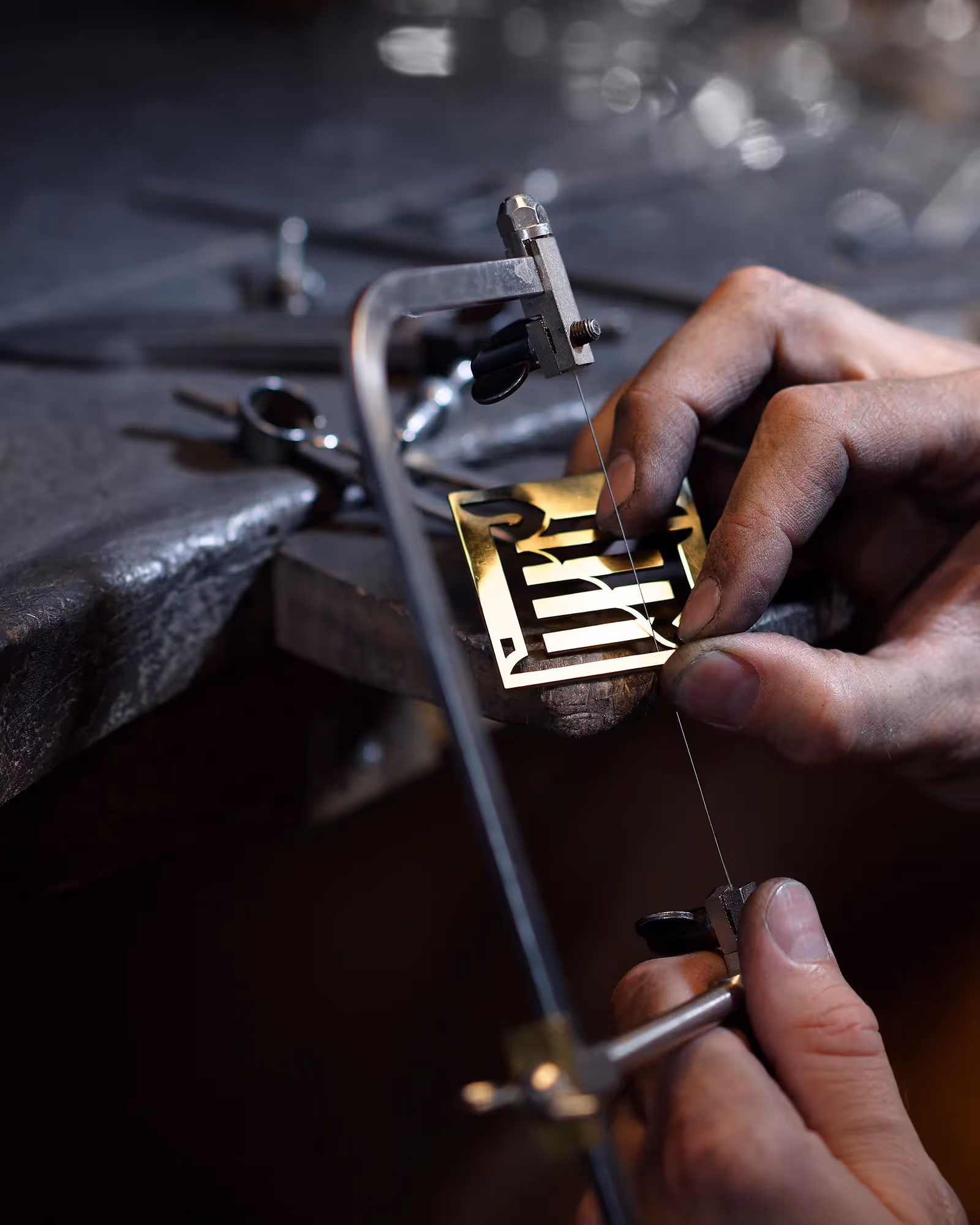 Reportage photo dans l'atelier du bijoutier Mezger à Basel