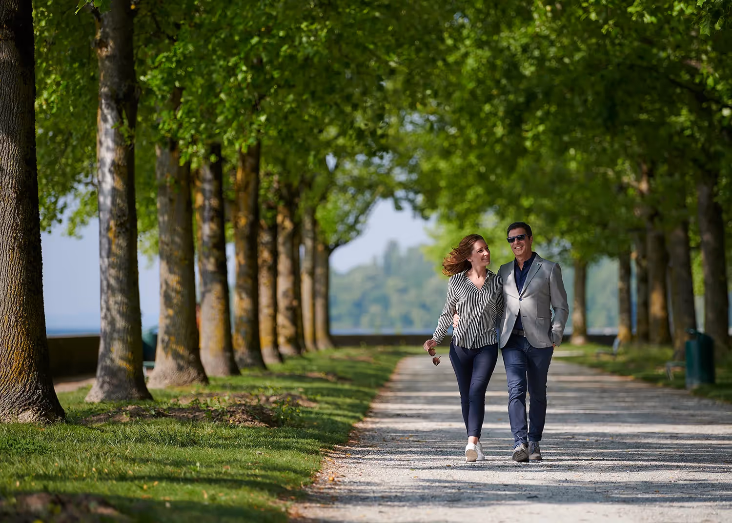 Shooting lifestyle dans le parc de Morges pour Le Mont Blanc au Lac