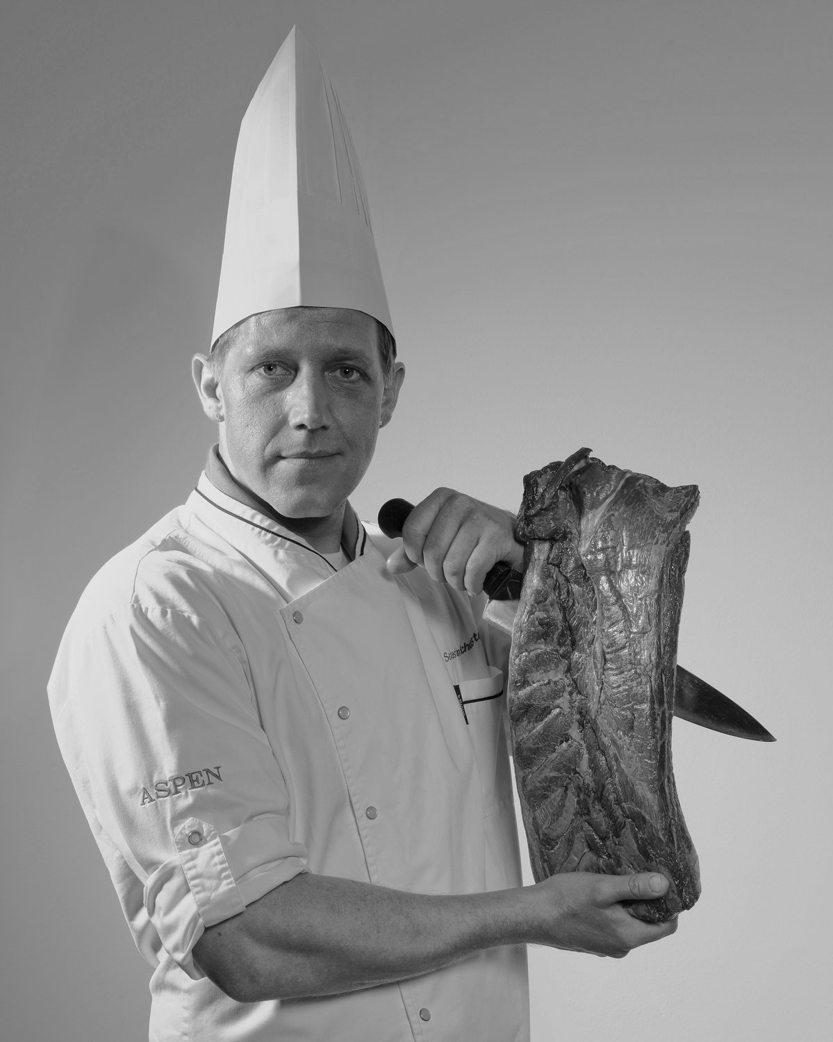 Sebastian Schuster, portrait de chef de cuisine du restaurant à l'hôtel Aspen à Grindelwald en Suisse