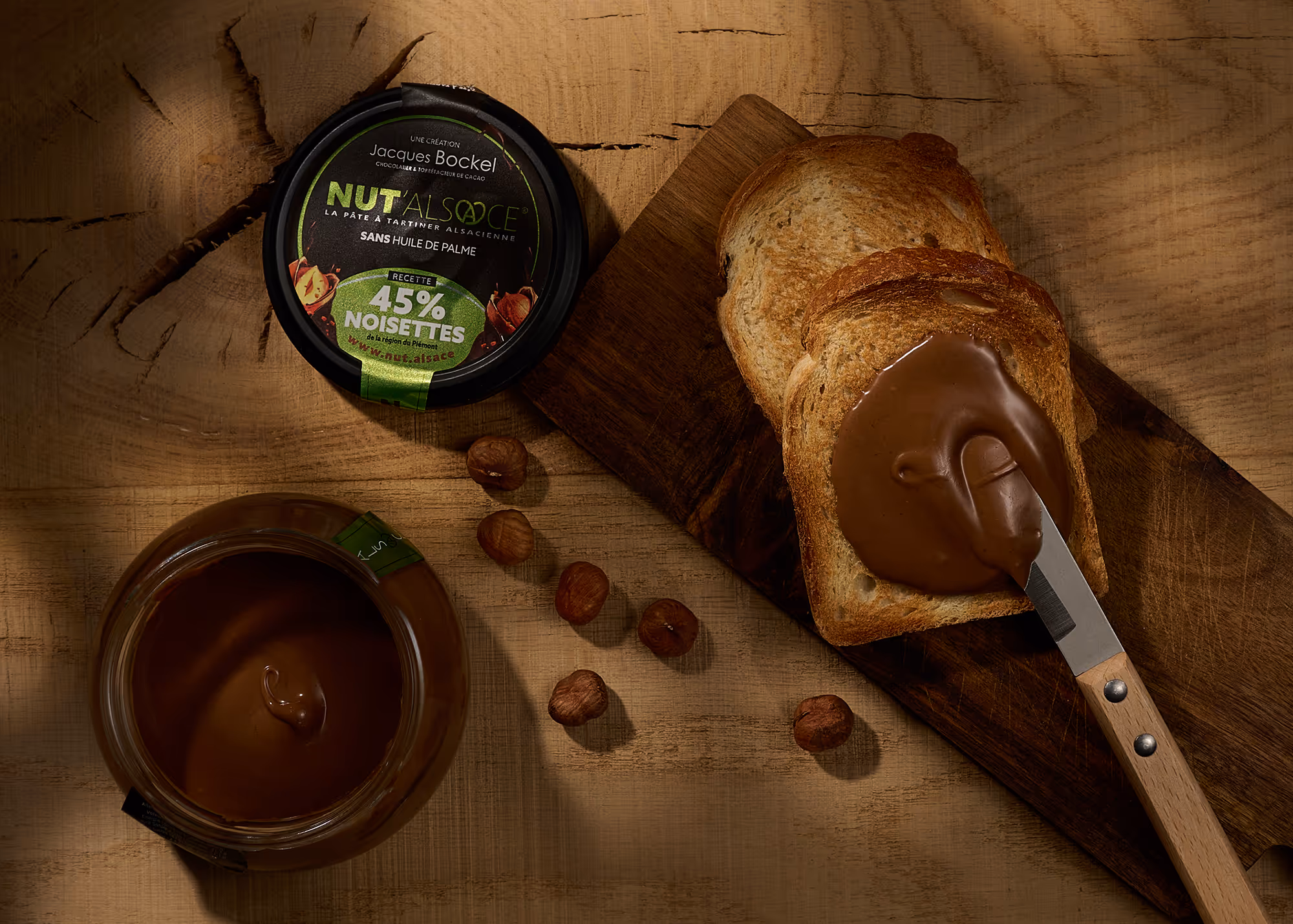 Image d'ambiance de la pâte à tartiner NUT Alsace du chocolatier Bockel à Saverne