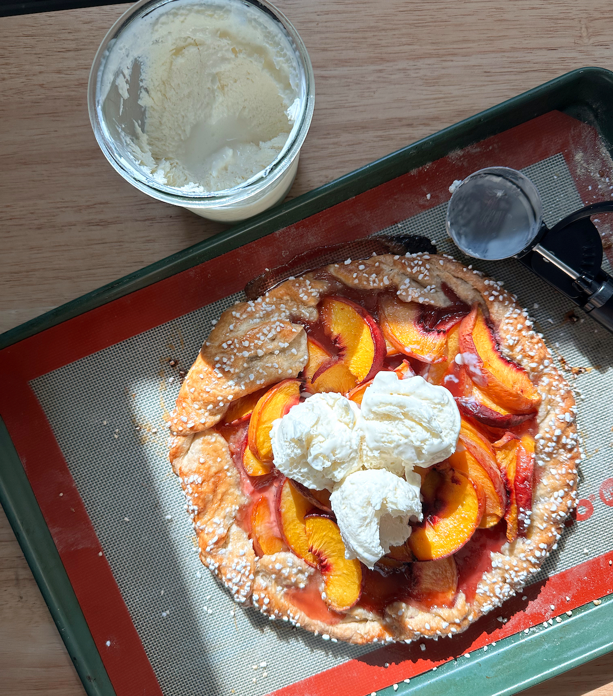 【J32426】GULLET / desert Easy Brown Sugar Galette Recipe: A Rustic Dessert with Buttery