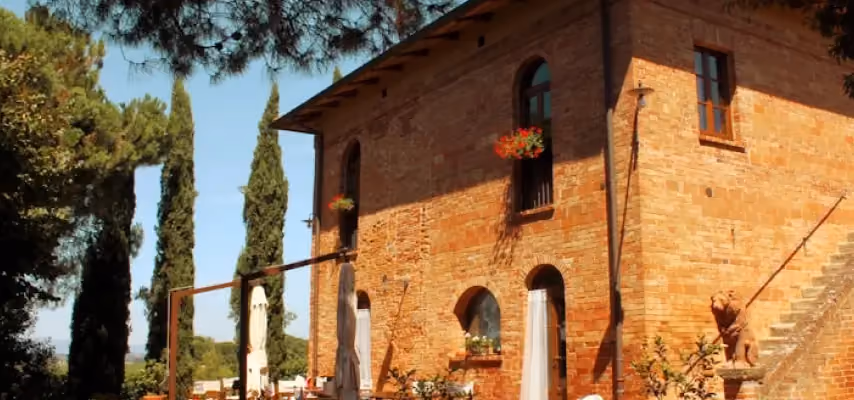 Tipico casolare toscano